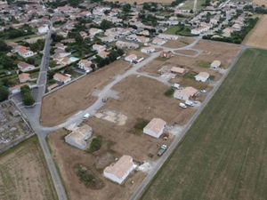 Vente terrain 399 m² à Sainte-Foy (85150)  98 000 €