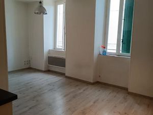 Location appartement 3 pièces 50 m² à Aveze (30120)  509 €