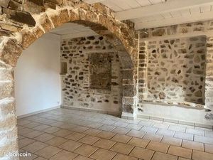 Magnifique studio ceyreste 1 er etage calme