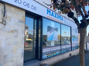 Location locaux professionnels 50 m² à Coulounieix-Chamiers (24660)  690 €