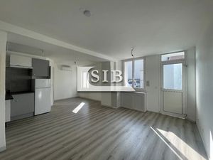 Studio - Loyer 645 00 € + 20 00 €