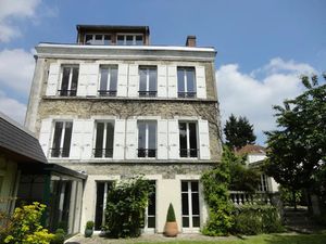 Location appartement 6 pièces 299 m² à L'Isle-Adam (95290)  2 950 €