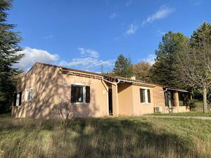 Maison traditionnelle de 133 m² à Saignon