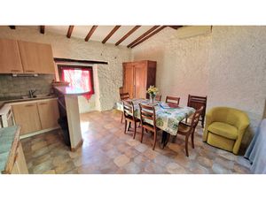 Centre ville maison de village + local commercial