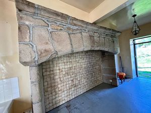 Vente maison 6 pièces 102 m² à Saint-Geniez-ô-Merle (19220)  84 000 €