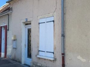 Vente maison 2 pièces 59 m² à Sancoins (18600)  54 500 €