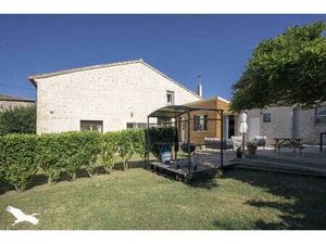 Vente maison 5 pièces 157 m² Mirambeau (17150)