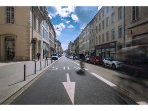 Local professionnel à louer NANCY 2 pièce(s) 230m2 3 642€/mois HT/HC