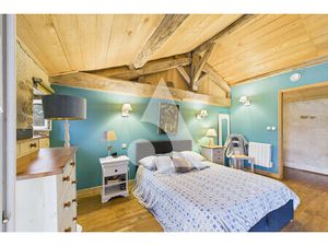 Maison en pierres 142 m² - Grange et dépendance MOUTIERS SUR LE LAY