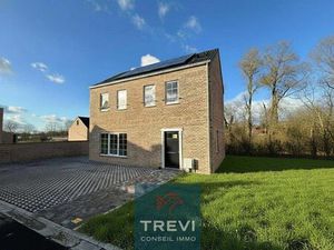 Maison à vendre avec 4 chambres   Clabecq (VBD43558)