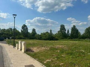 Terrain constructible viabilisé à vendre