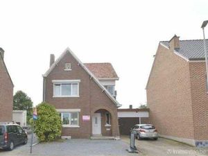 MAISON A LA CAMPAGNE AVEC GRAND JARDIN ET VUE MAGNIFIQUE