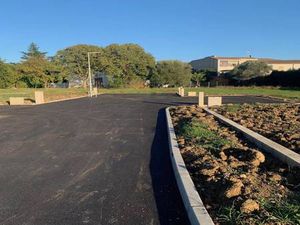 Terrain constructible viabilisé à vendre