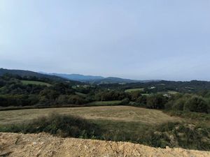 Vente terrain 2005 m² à Moncayolle-Larrory-Mendibieu (64130)  60 000 €