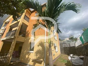 A voir ce T4 de 88 m2 avec beaux volumes !