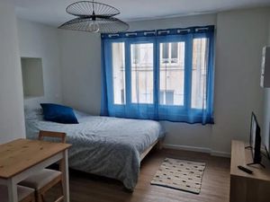 Location meublée appartement 1 pièce 20 m² à Niort (79000)  570 €