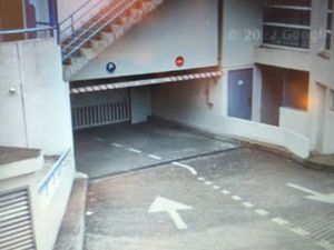 Sous location box garage moto