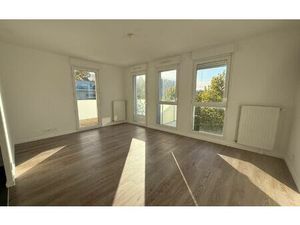 Location appartement  61.3 m² T-3 à Thorigny-sur-Marne  1 190 €