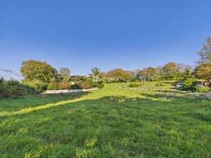 Terrain Pleuven environ 1203 m2