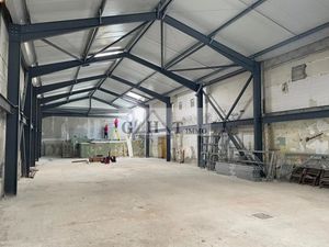 ENTREPOT 726 M² A VENDRE AU COUDRAY MONTCEAUX