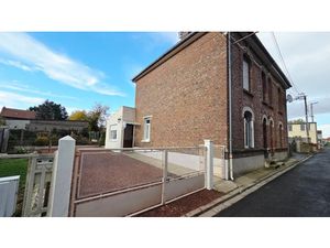 Vente maison 5 pièces 125 m² à Beaurains (62217)  193 000 €
