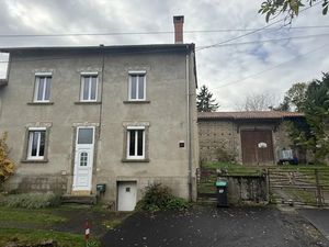 Vente maison 4 pièces 120 m² à Limons (63290)  192 000 €