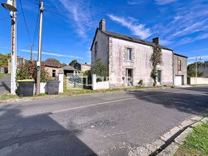 Maison T8 près de SAINT VARENT à vendre