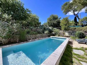 Nîmes Centre - Au Calme - 5 Chambres - Aucun Travaux - Piscine - Garage Double -