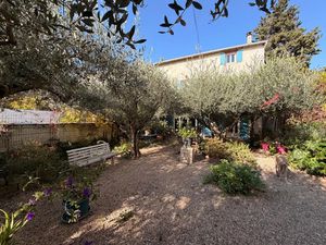 Vente maison 6 pièces 220 m² à Tarascon (13150)  400 000 €