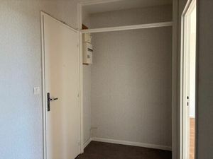 Location appartement 2 pièces 50 m² à La Châtre (36400)