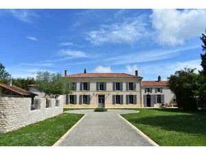 Maison de luxe à vendre à Bernay-Saint-Martin
