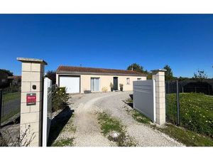 Maison Champniers 89 m² T-4 à vendre  199 000 €