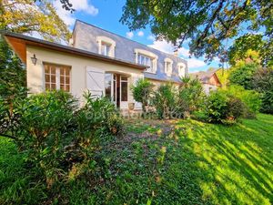 Maison d’architecte 250 m² – 4 chambres – Vue Pyrénées – Terrain de +3 hectares –BOSDARROS