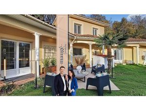 Maison - 4 chambres - Cellier - Buanderie - Grand garage - Dépendances - Grande terrasse -