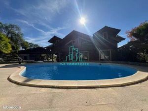 Chalet 5 pièces 218 m²