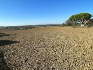 Magnifique terrain  vue dégagée sur les Pyrénées