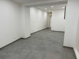 SURFACE COMMERCIALE DONNANT SUR LA GRANDE PLACE DE FARCIENNE