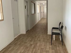 Location locaux professionnels 1 pièce 12 m² à Claira (66530)  570 €