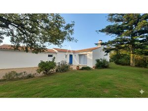 Maison Barbatre 5 pièce(s)