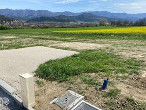 Terrain constructible viabilisé à vendre