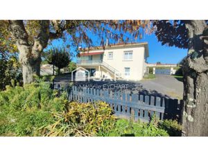 Vente maison 7 pièces 195 m² à Trois-Palis (16730)  289 000 €