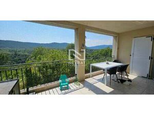 Appartement avec terrasse Bagnols-en-Forêt (83)