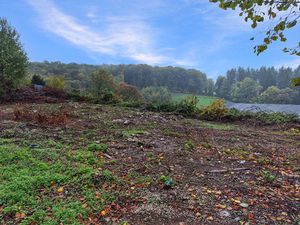 CORREZE. CHAMBERET. Terrain plat de 1038 m²