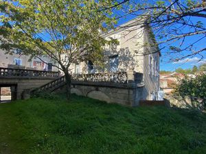 Appartement T3 Avec Terrasses Actuellement Loue. Tres Belle Situation Avec Vue Dominante :