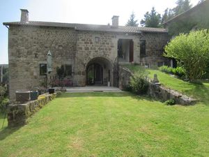 Vente ferme 12 pièces 200 m² à Salettes (43150)  440 000 €