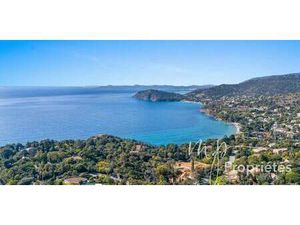 Maison avec piscine et jardin Rayol-Canadel-sur-Mer (83)