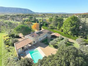 Vente villa 5 pièces 195 m² à Gordes (84220)  899 000 €
