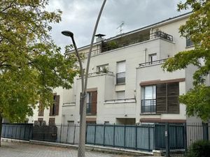 Vente appartement 3 pièces 65 m² à Le Blanc-Mesnil (93150)  252 000 €
