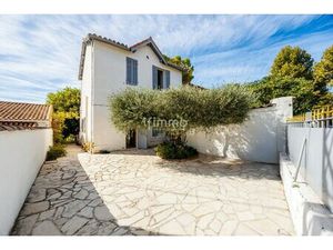 Maison de luxe à vendre dans le quartier Nord