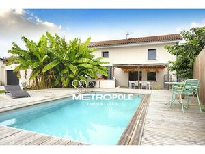 Maison de luxe à vendre à Meyrié